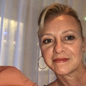 Meet your Posher, Janel